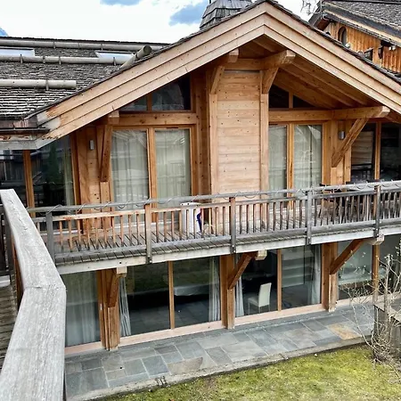 Chalet Of 235 M2 With Balcony Garden In Chamonix