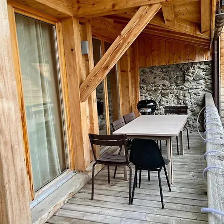 Chalet Of 235 M2 With Balcony Garden In Chamonix