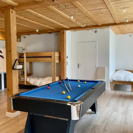 Chalet Of 235 M2 With Balcony Garden In *